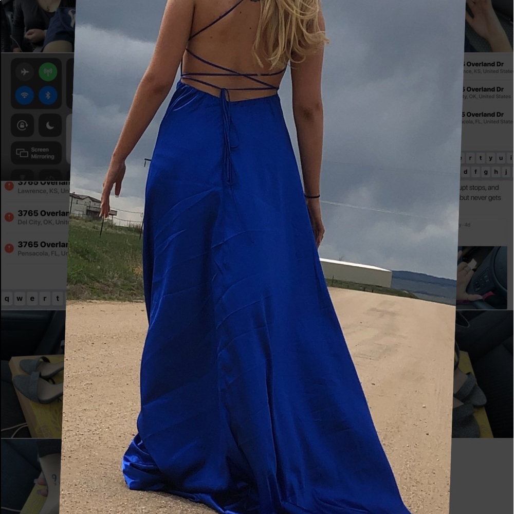 Dress - Picture 3 of 3